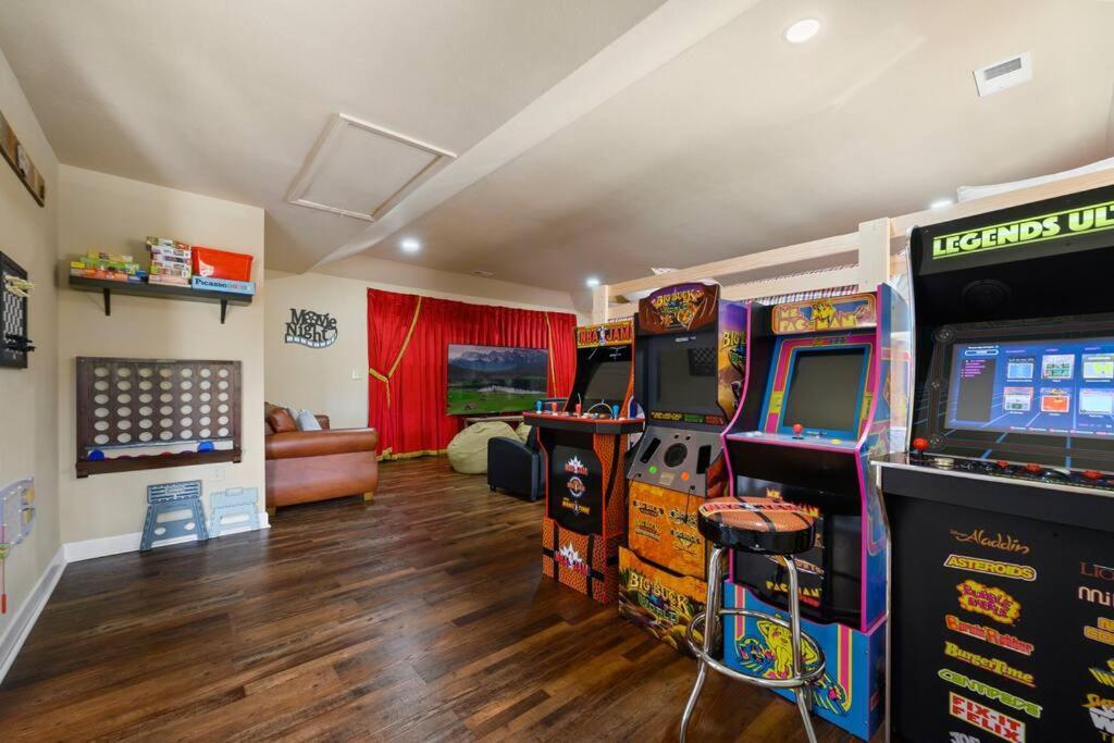 Crestview Estate 5 Acres-Heated Pool-5Min To Strip Villa Pigeon Forge Exteriör bild